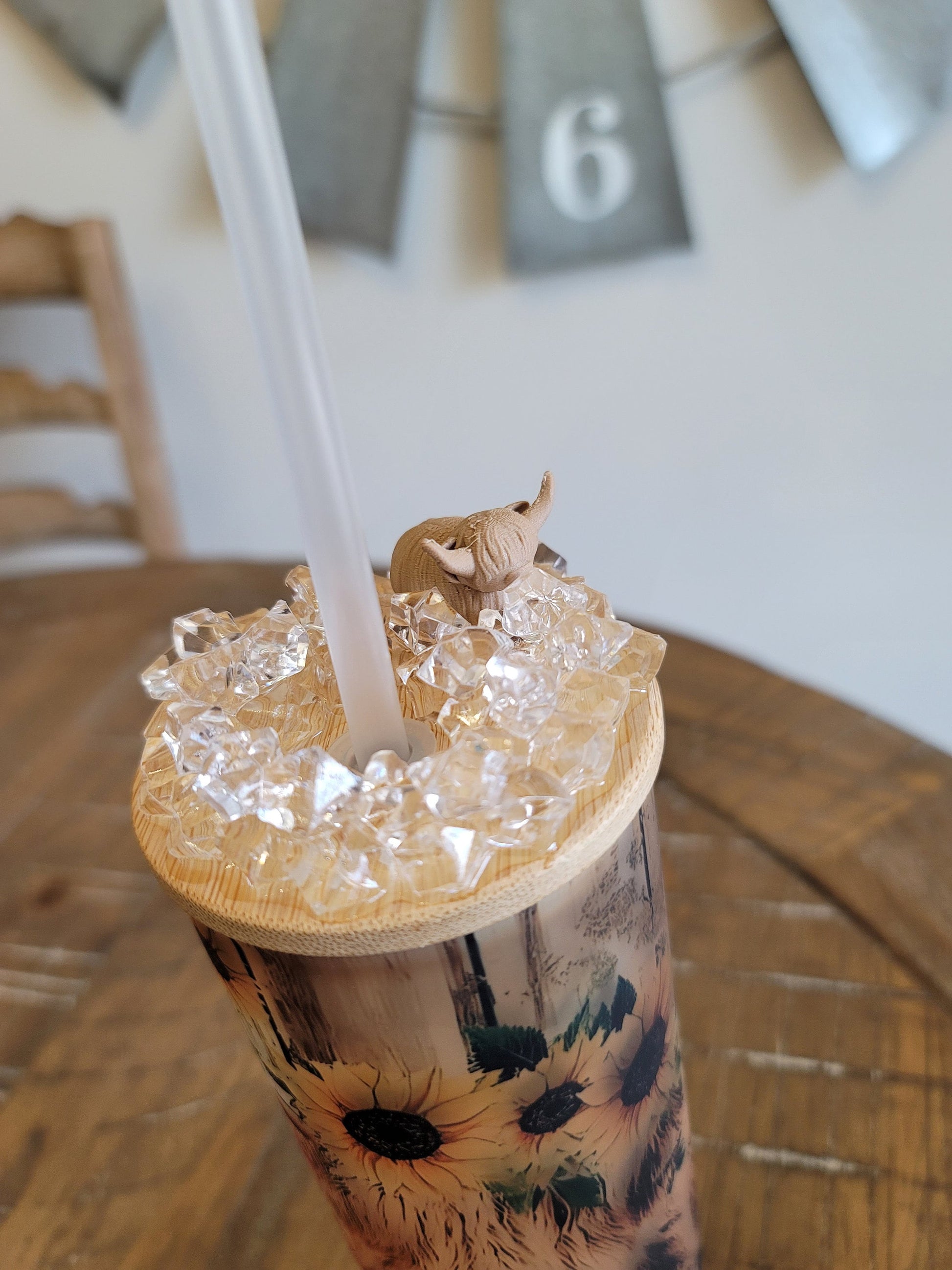 Scottish Highland Cow 25oz Frosted Glass Tumbler with 3D Ice Topper, Highland Cow Tumbler, Ice Topper Tumbler