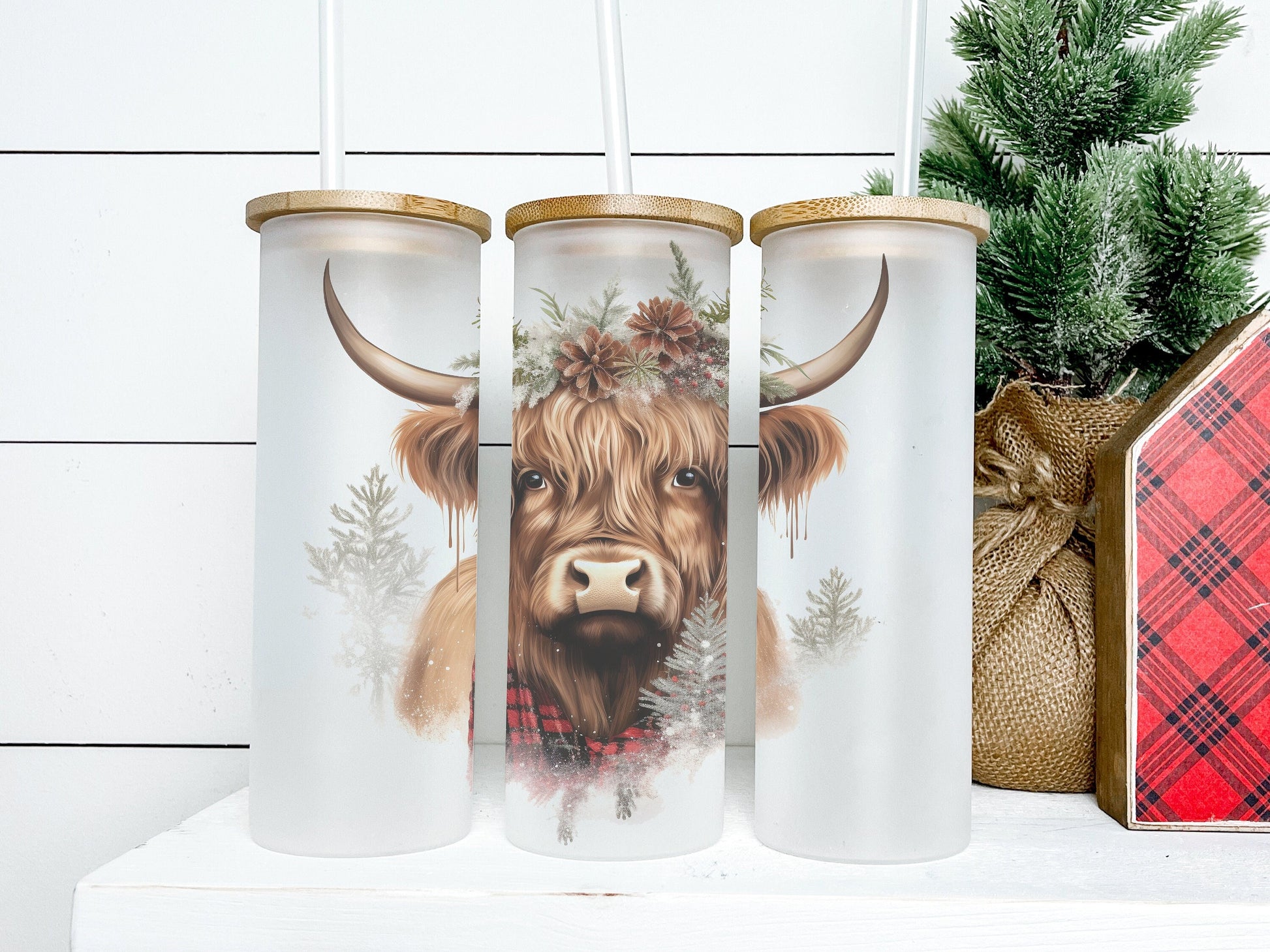 Christmas Highland Cow Tumbler 25oz Frosted Glass Tumbler, Christmas Highland Cow Tumbler, Christmas Cow Tumbler